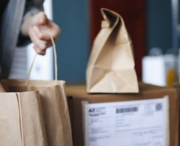 Od kliknięcia do dostawy: jak usprawnić realizację zamówień w e‑commerce i zadowolić klientów