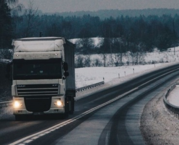 Od zlecenia po dostawę: co naprawdę robi spedytor w transporcie i dlaczego to kluczowa rola?